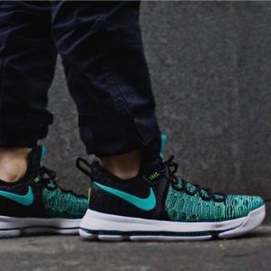 Nike KD shoes “birds of paradise” size 13